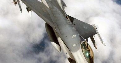F 16