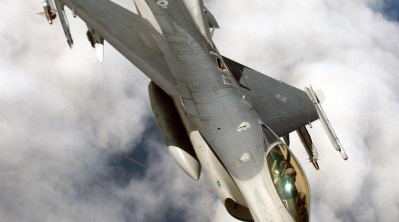 F 16